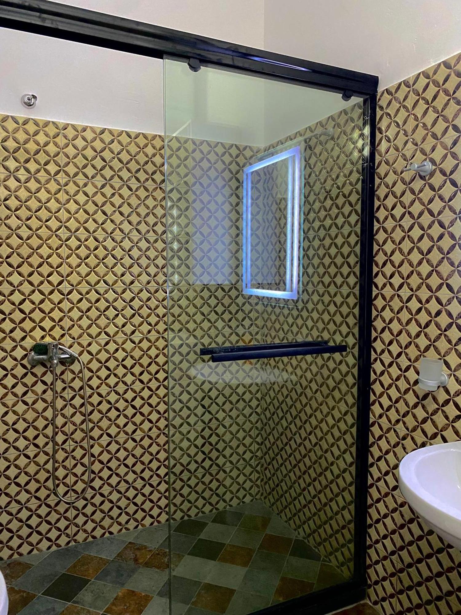 Prestige Apartament Sea View Durrës Buitenkant foto
