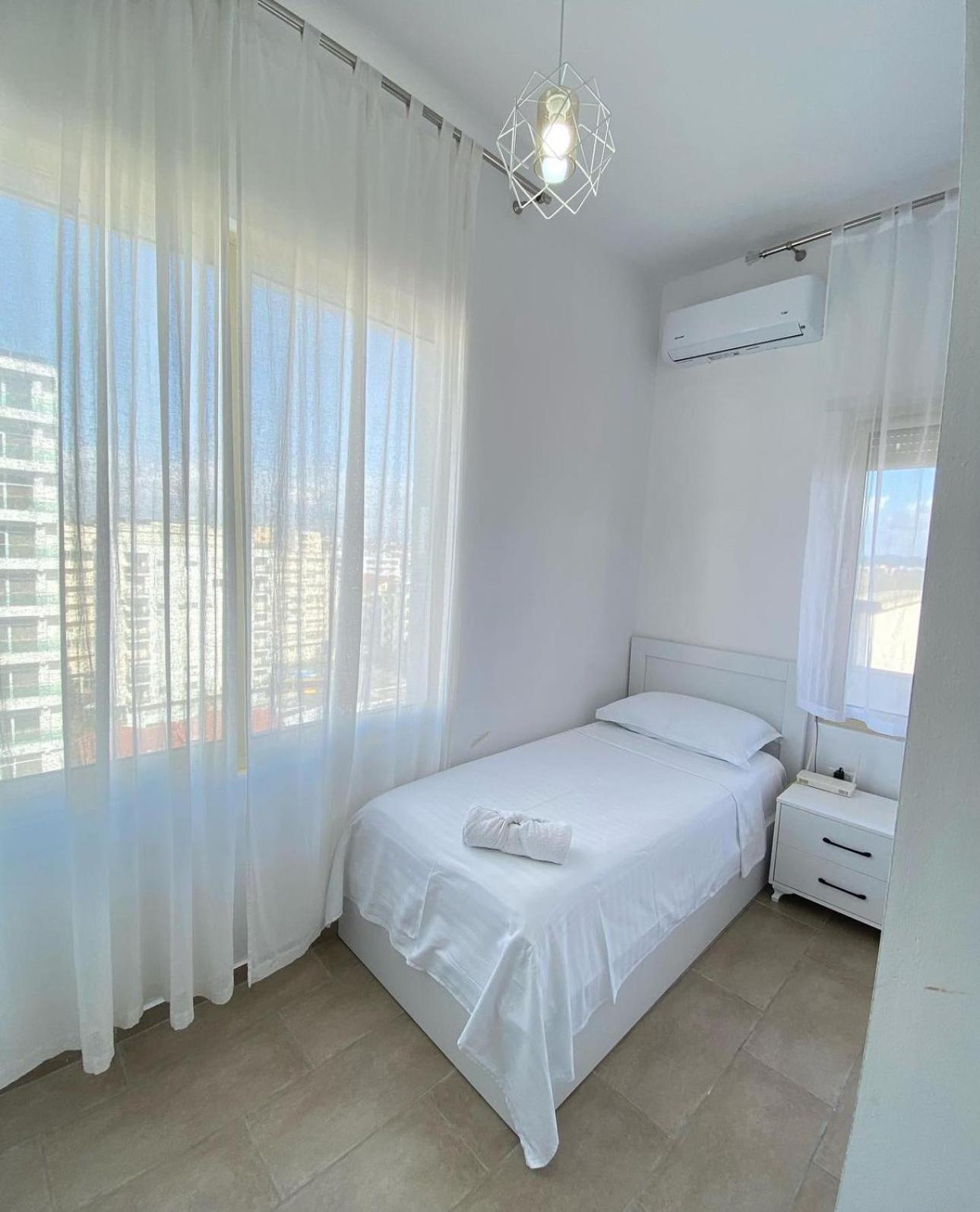 Prestige Apartament Sea View Durrës Buitenkant foto